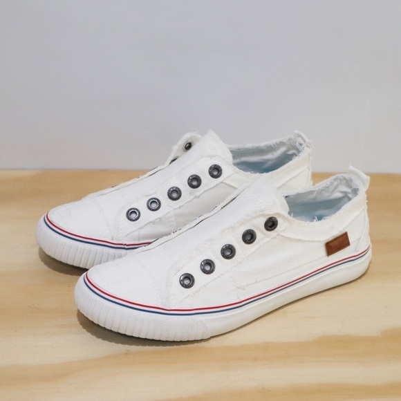 NWOT Blowfish Malibu Sneakers no laces White 7.5. NEVER WORN - Picture 3 of 8